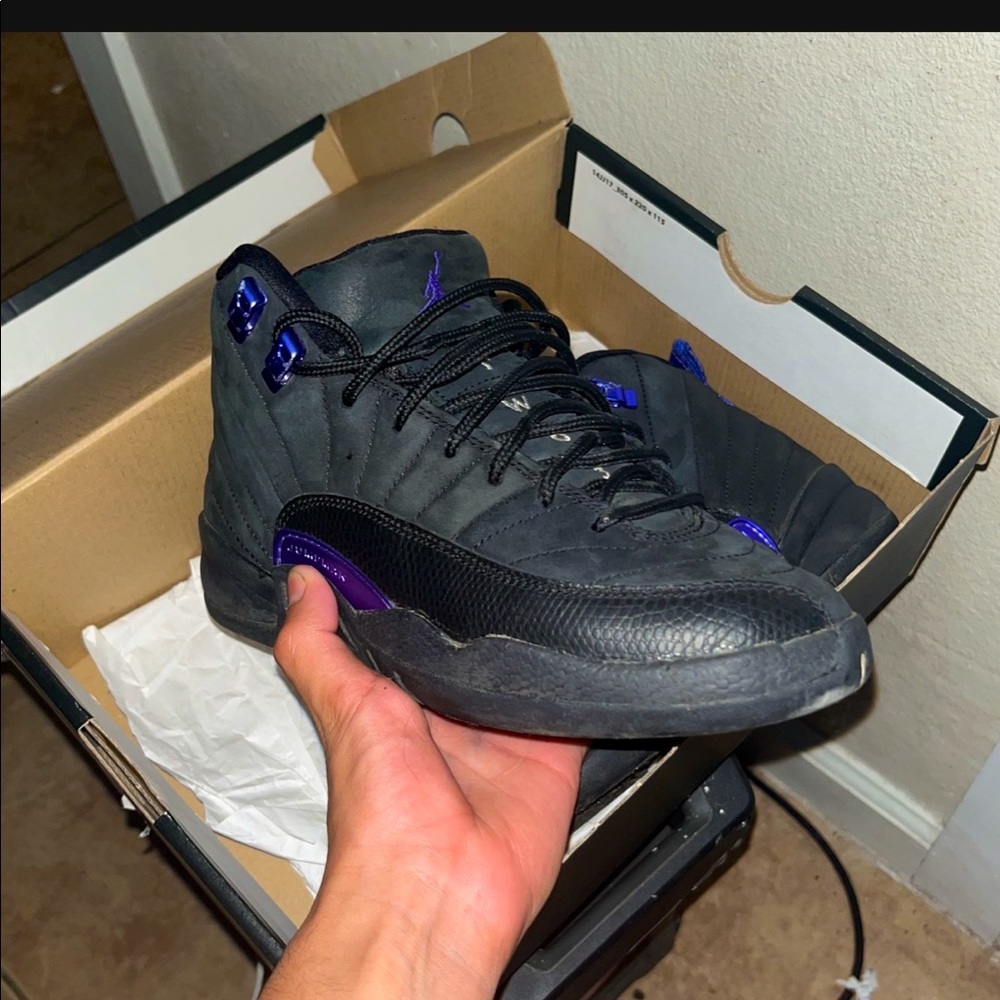 I wore them like 6 times and they are not my size no more and have no use for em